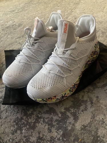 Graffiti logo print - logo, platform